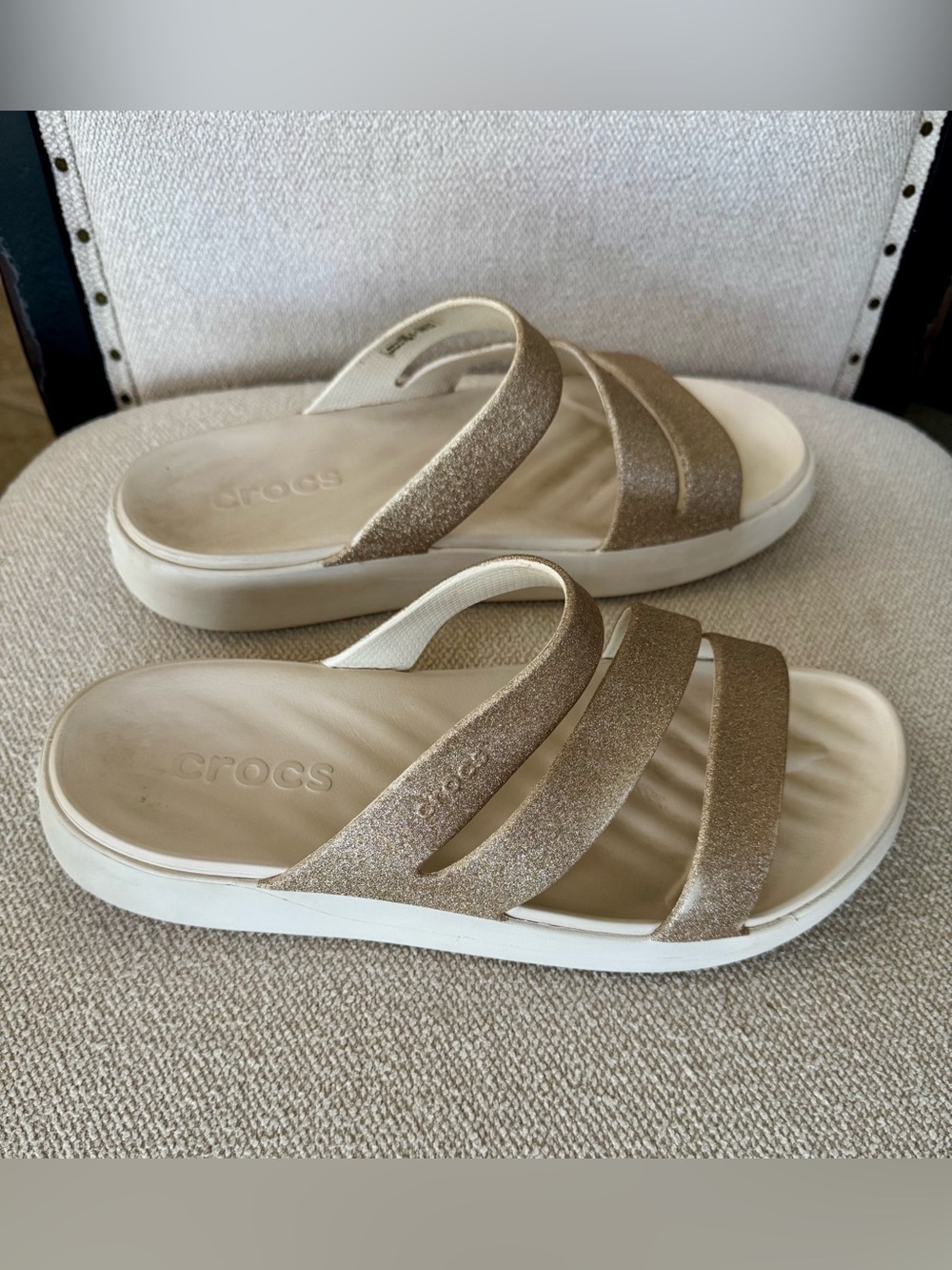 CROCS Women’s Gold Glitter Triple-Strap Slide Sandals - Picture 3 of 5